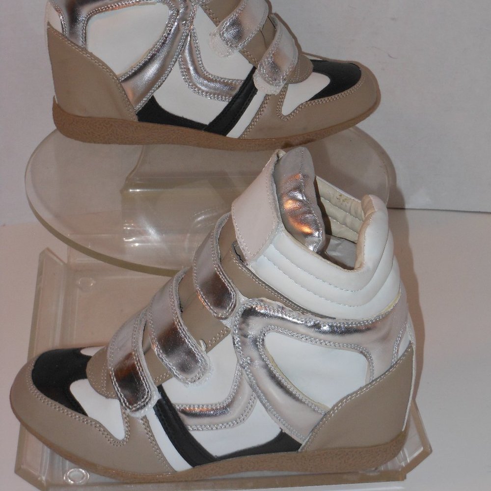 BOLARO BY SUMMER RIO ANKLE BOOTS SIZE 6 MEDIUM